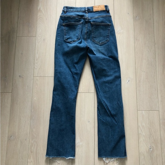 Noisy May High Rise Cropped Flare Jeans - Picture 6 of 14